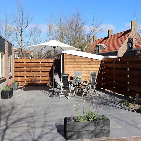 Casa de Férias In With Garden