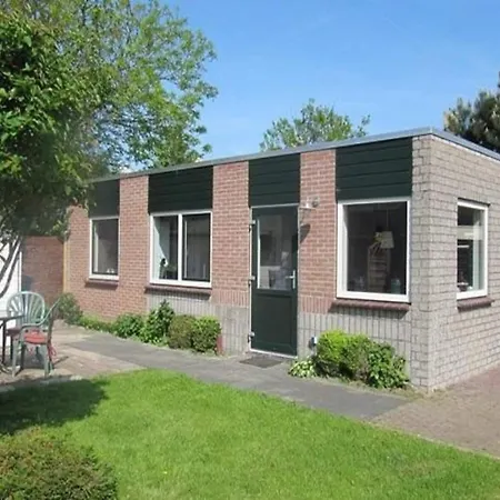 Casa de Férias In With Garden Petten